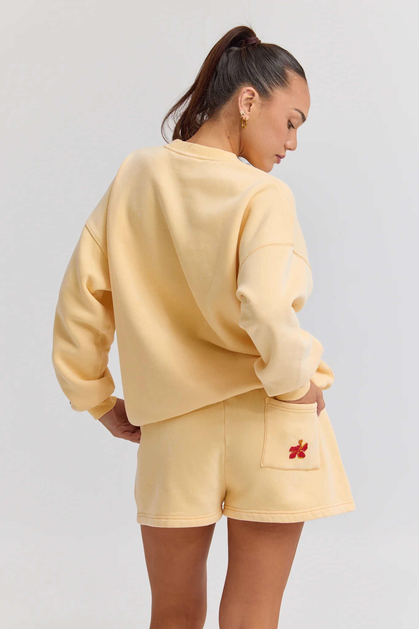 Hibiscus Staple Crew Neck - Yellow - Image 5